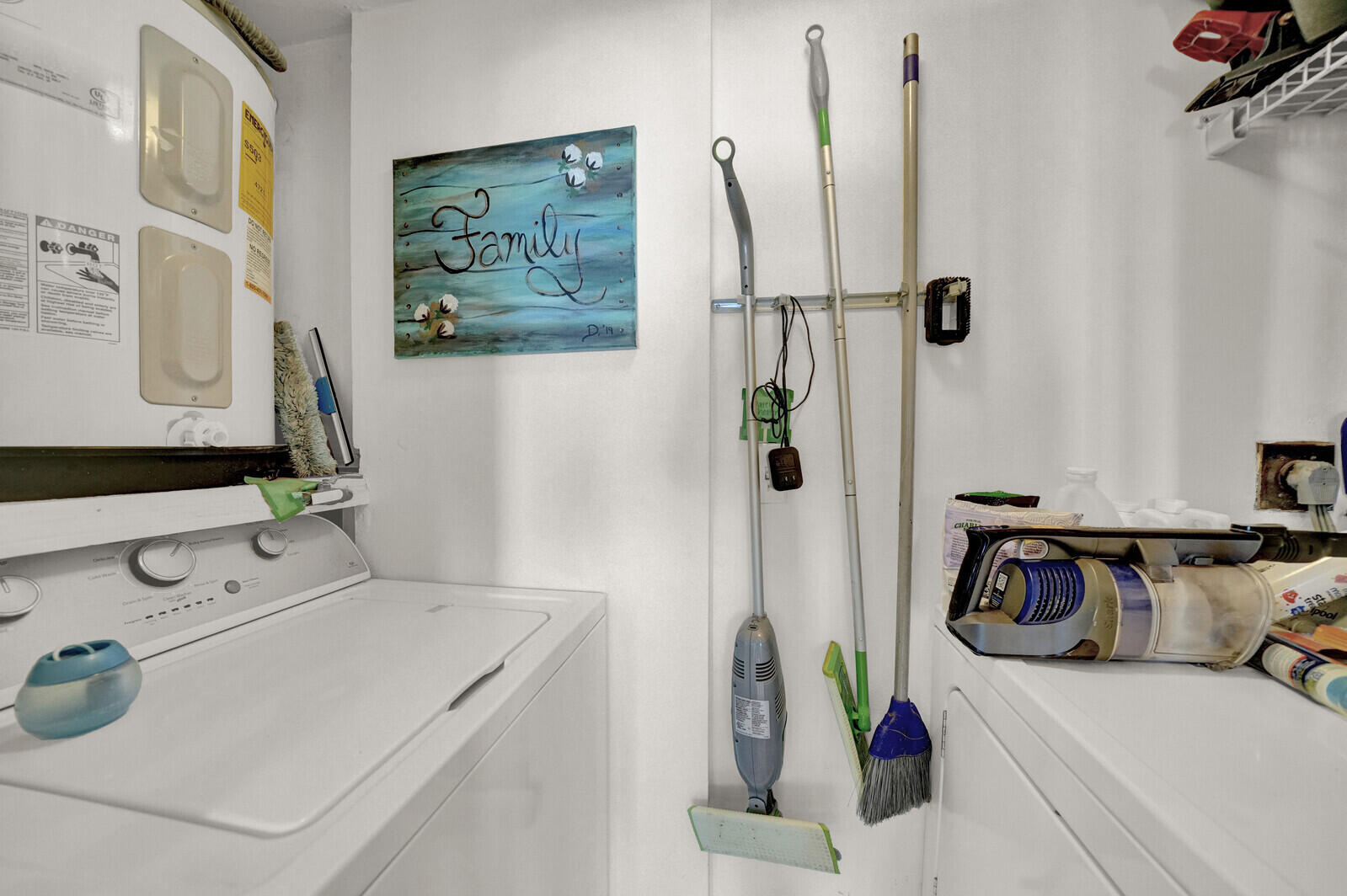 859 Jeffery Street, Unit 7050 Boca Raton, FL 33487 - Photo 15 of 37 Washer/Dryer