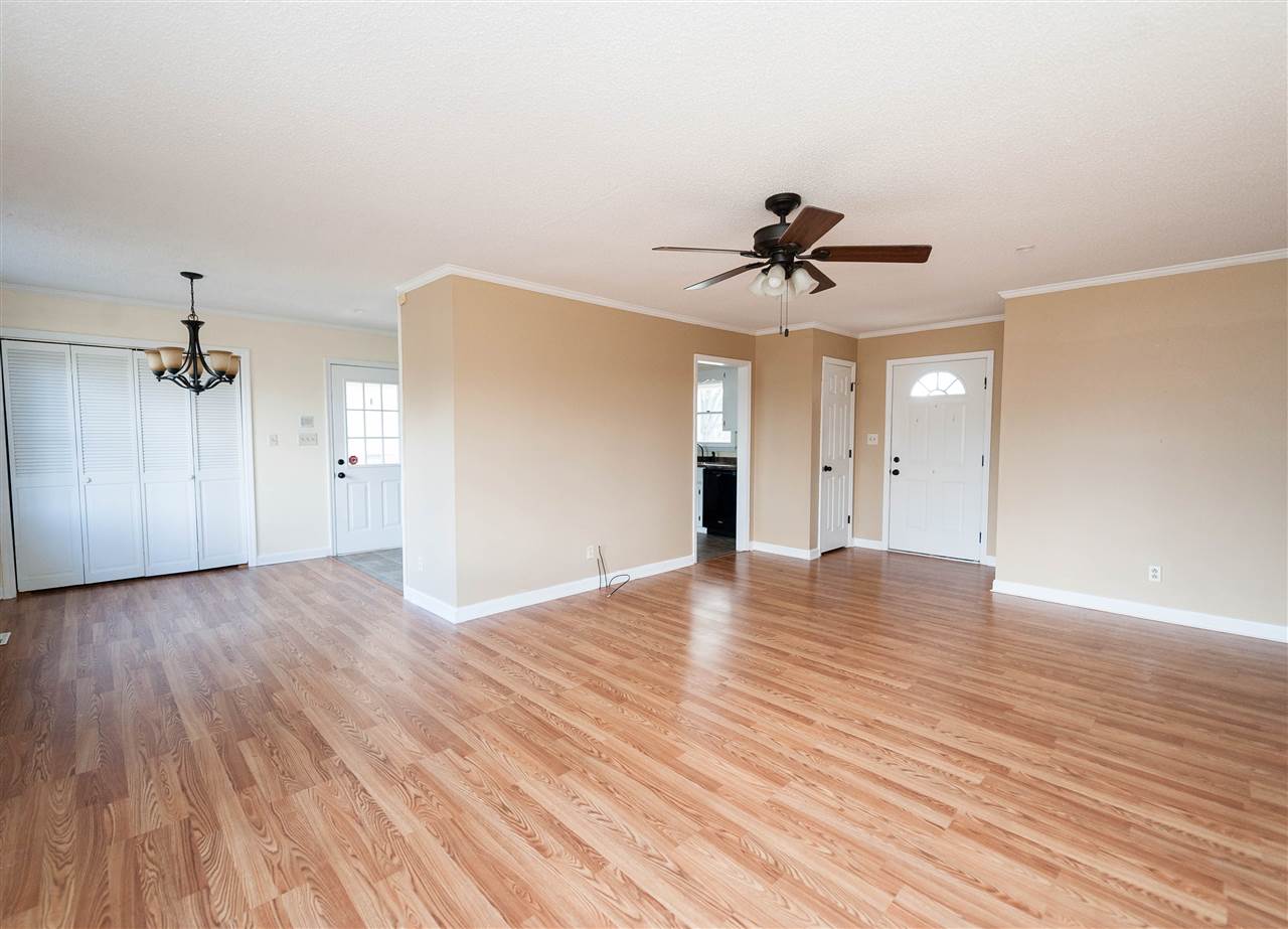 912 Southfield Street Inman, SC 29349 - Photo 4 of 23
