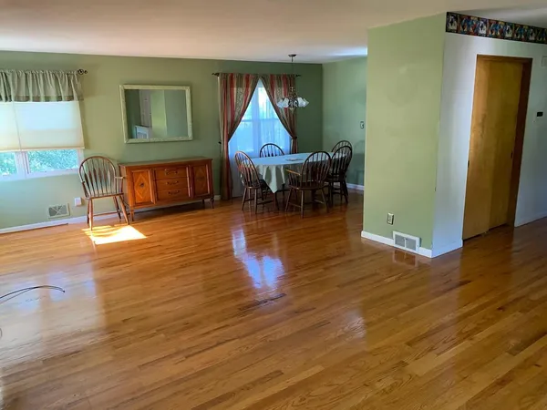 $2,500 | 3137 Belmont Avenue, Vestal, NY 13850