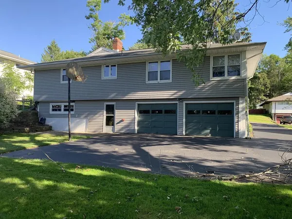 $2,500 | 3137 Belmont Avenue, Vestal, NY 13850