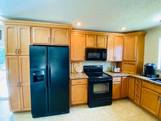 11129 Mandarin Street Boca Raton, FL 33428 - Photo 3 of 20 Kitchen
