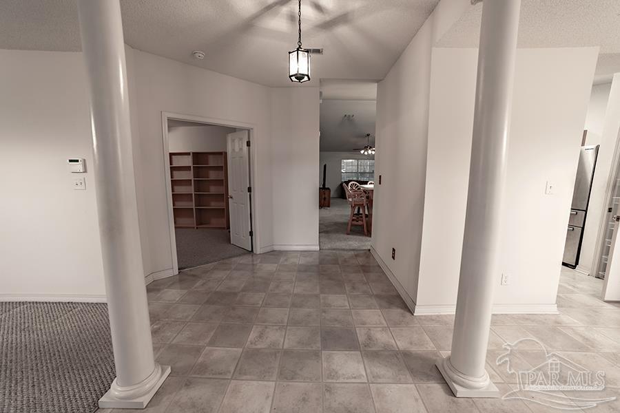 6030 Ridgeview Drive Milton, FL 32570 - Photo 4 of 29