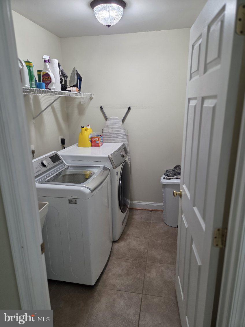 2694 St Peters Church Road Waldorf, MD 20601 - Photo 53 of 78 Laundry room on second level