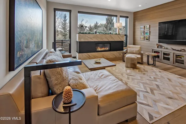 $2,400,000 | 38359 Highway 6, Unit 11C, Avon, CO 81620