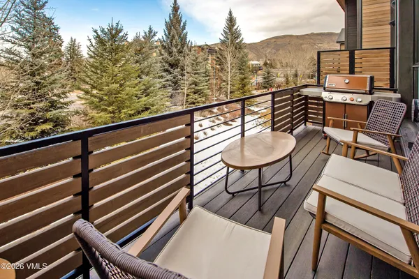 $2,400,000 | 38359 Highway 6, Unit 11C, Avon, CO 81620