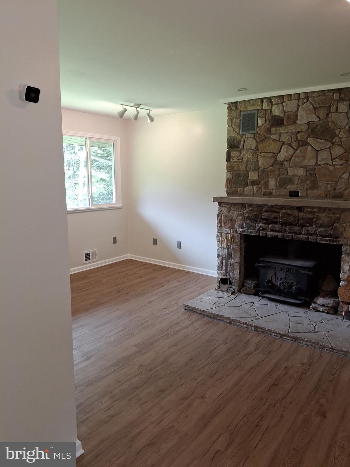 1070 Hayes Road Dushore, PA 18614 - Photo 6 of 23 Living Room