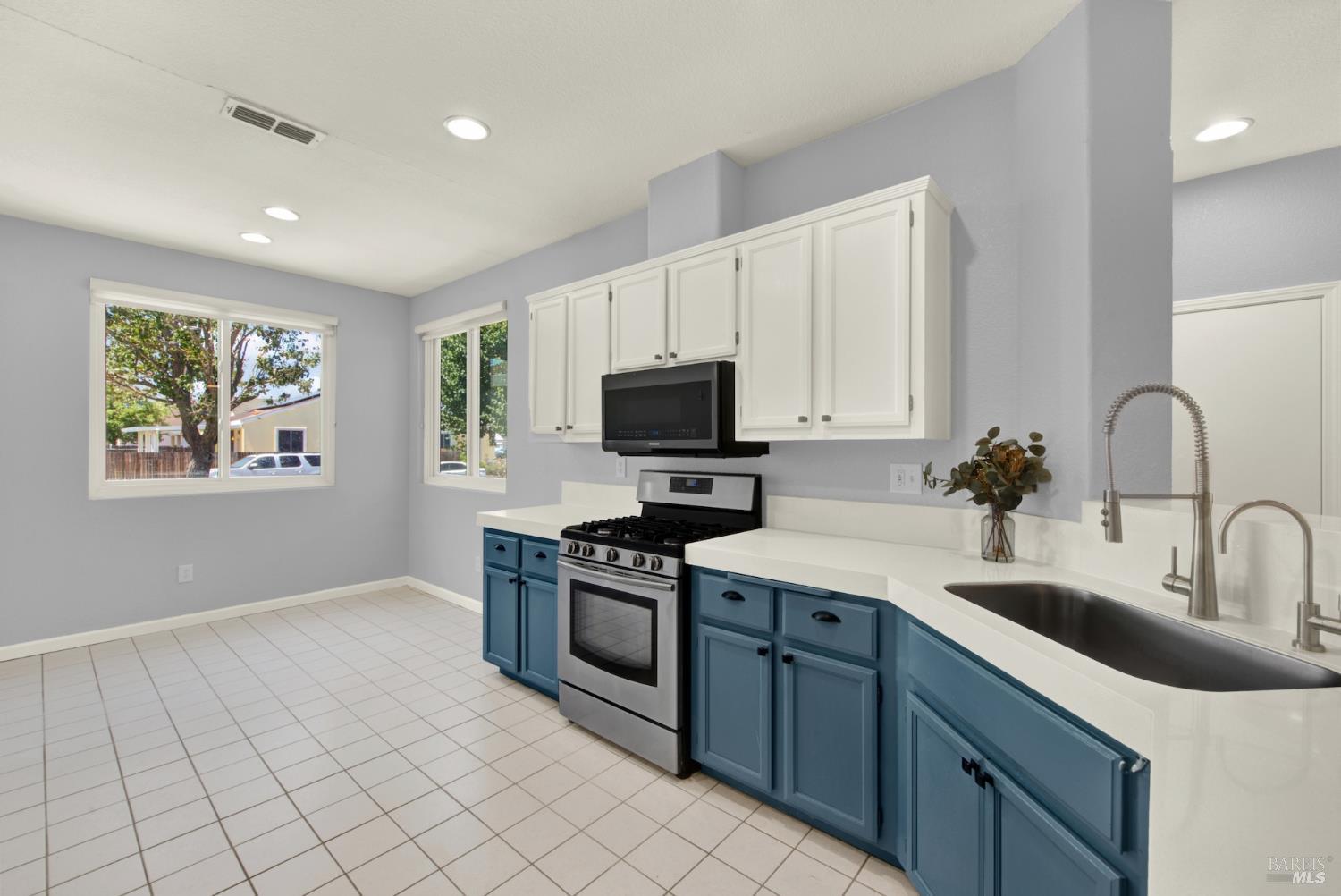 512 Vierra Street Rio Vista, CA 94571 - Photo 31 of 76
