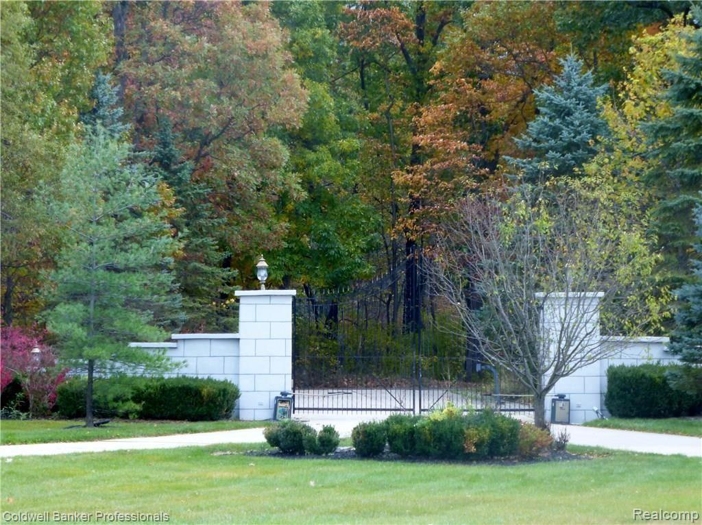 9797 Reese Road Clarkston, MI 48348 - Photo 7 of 62 7.JPG