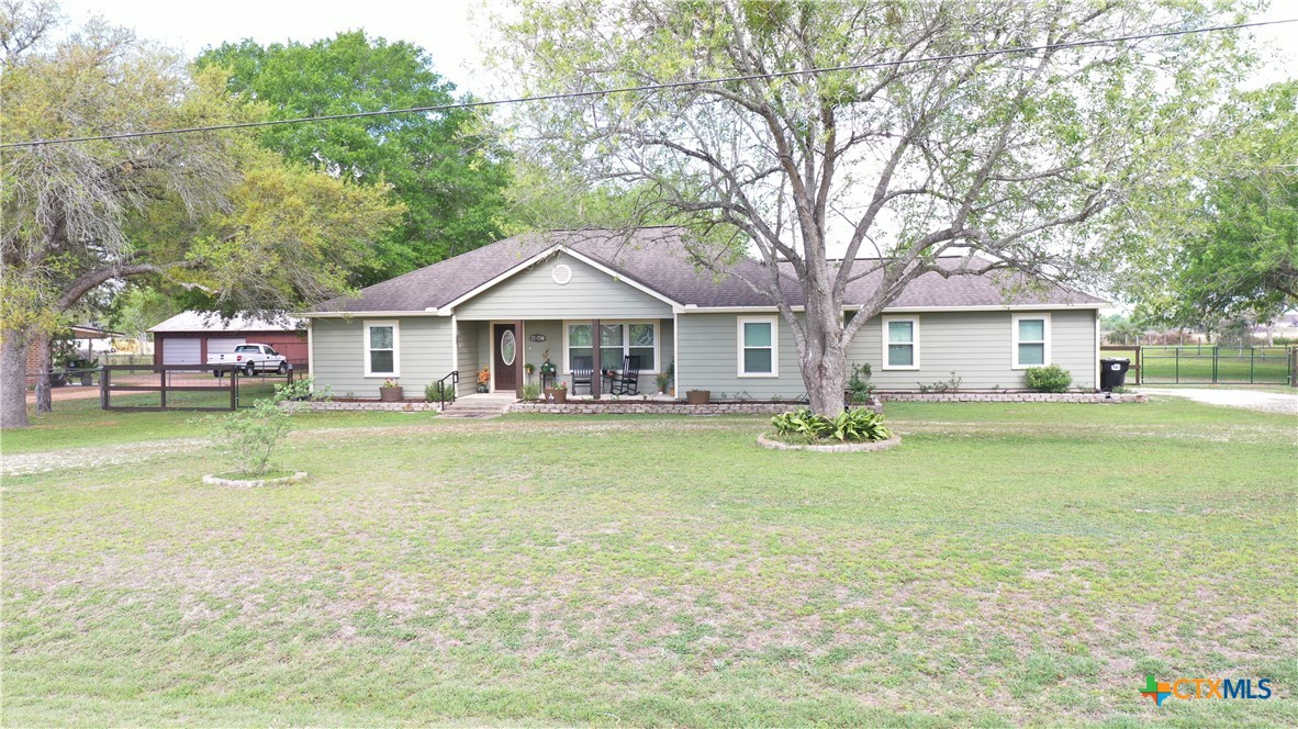 164 Russell Road Victoria, TX 77904 - Photo 1 of 48