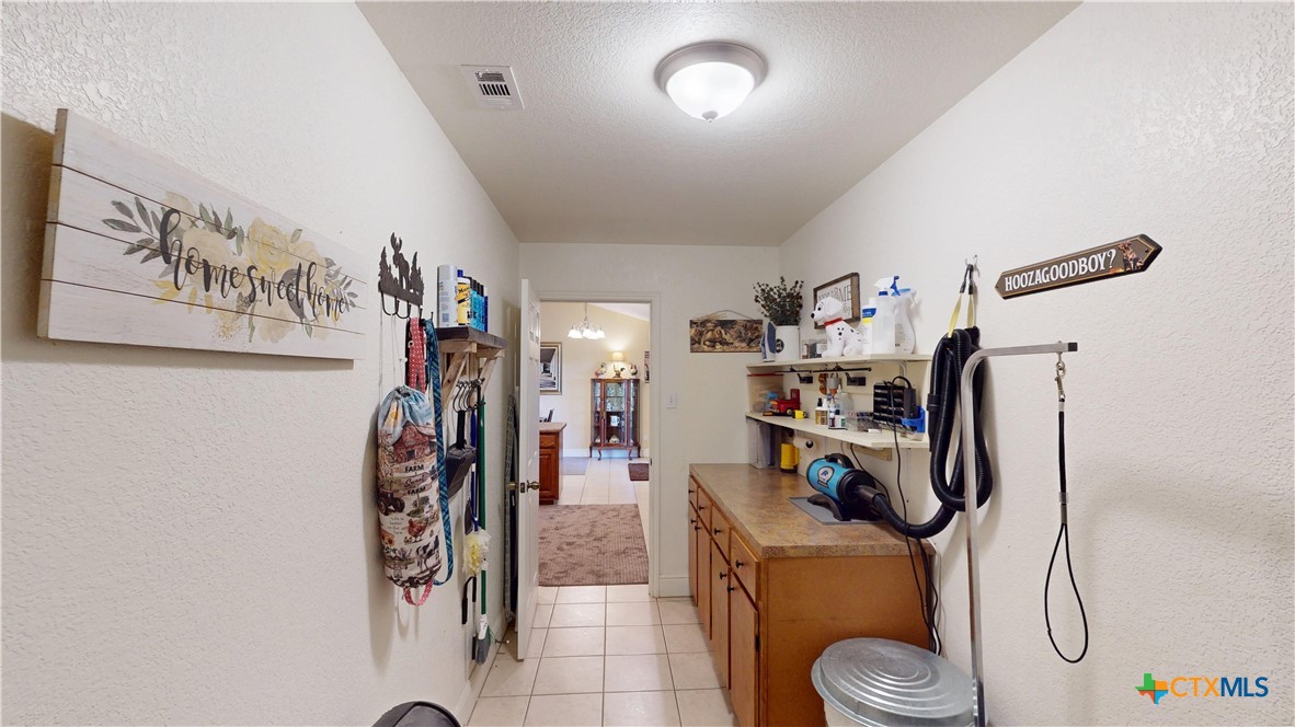 164 Russell Road Victoria, TX 77904 - Photo 18 of 48