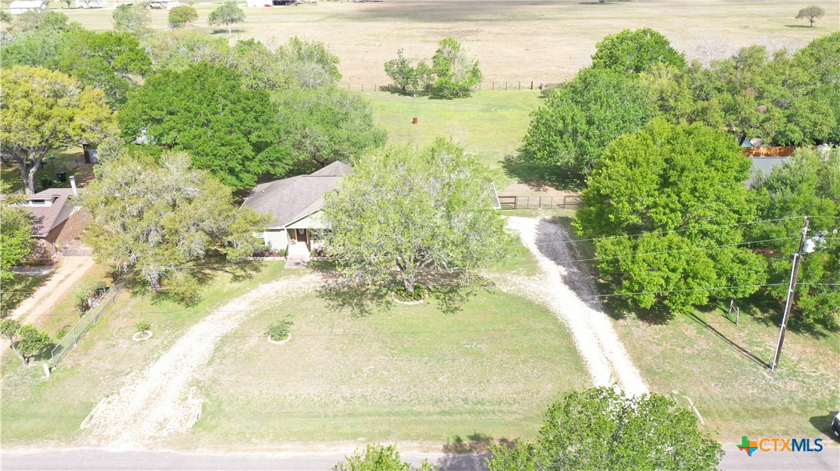 164 Russell Road Victoria, TX 77904 - Photo 2 of 48