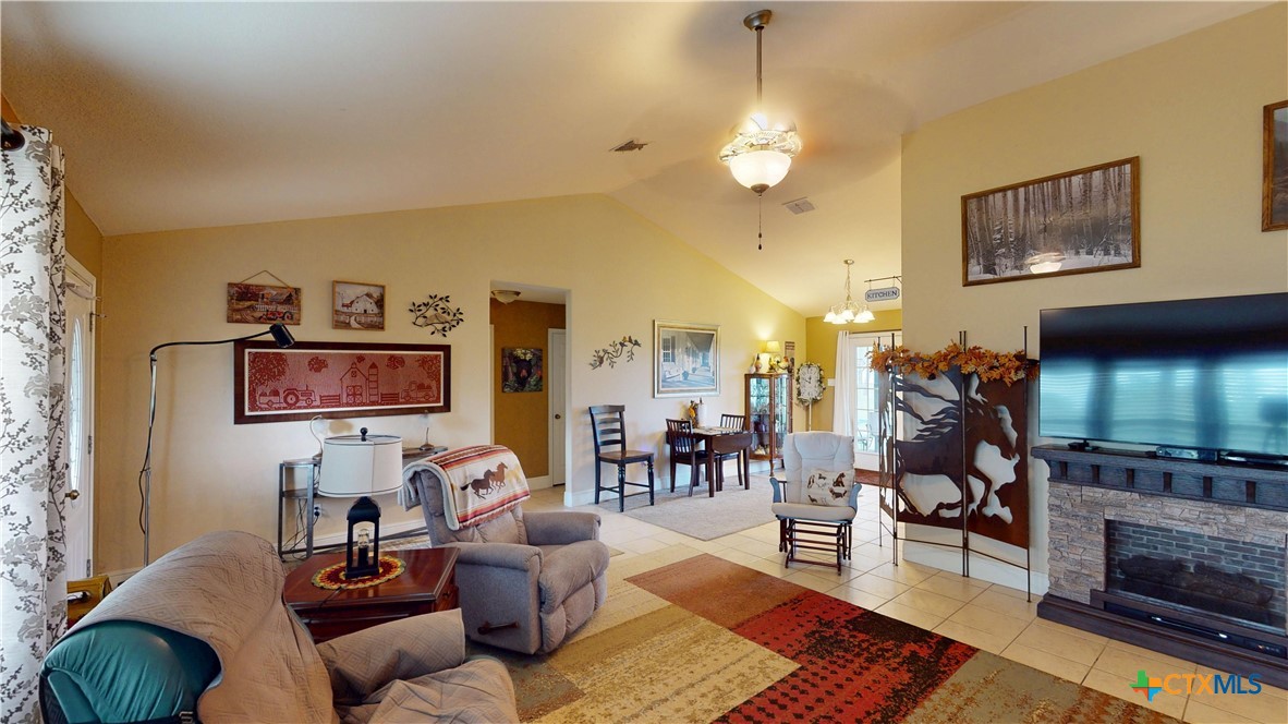 164 Russell Road Victoria, TX 77904 - Photo 22 of 48