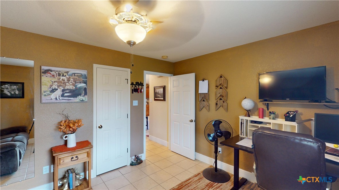 164 Russell Road Victoria, TX 77904 - Photo 36 of 48