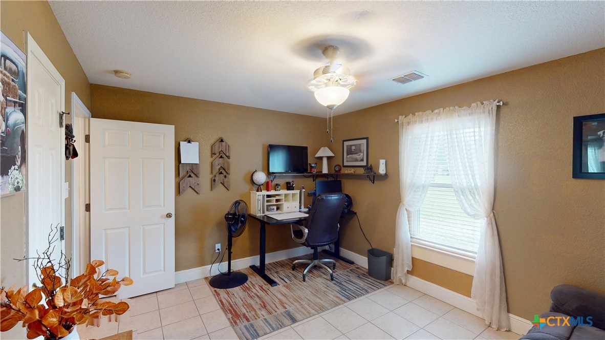 164 Russell Road Victoria, TX 77904 - Photo 37 of 48