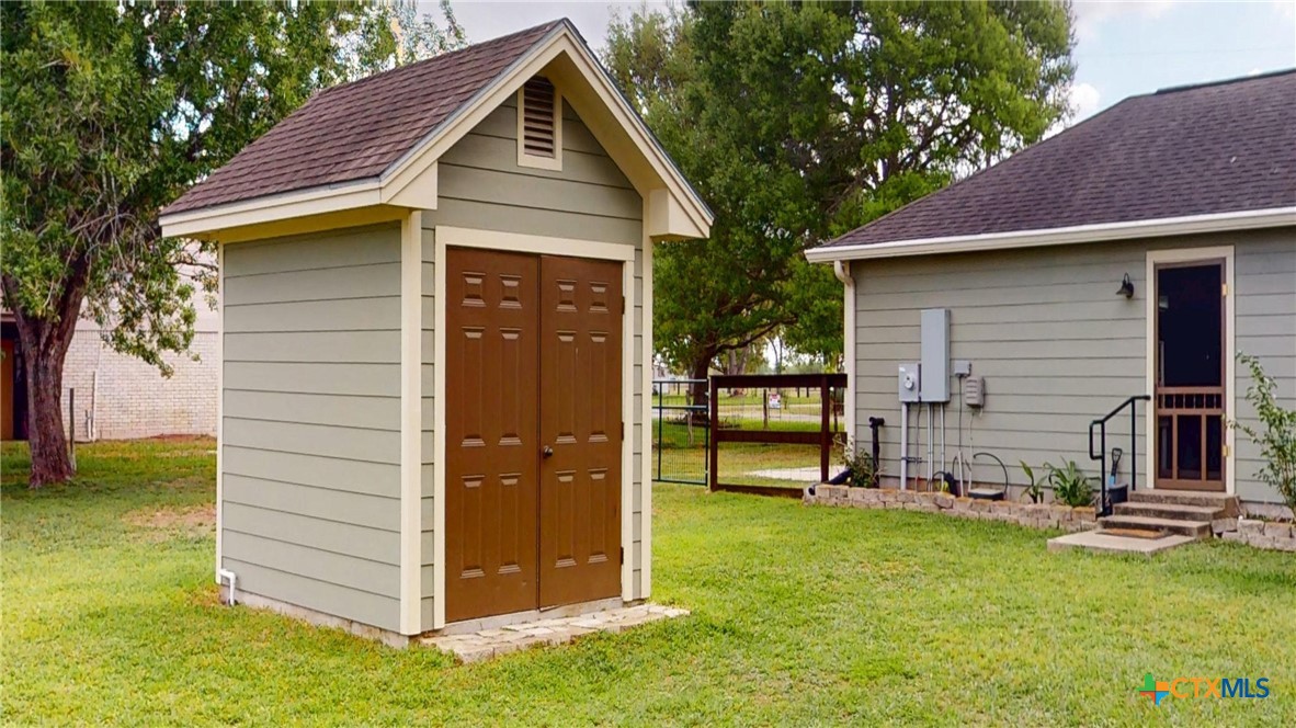 164 Russell Road Victoria, TX 77904 - Photo 39 of 48