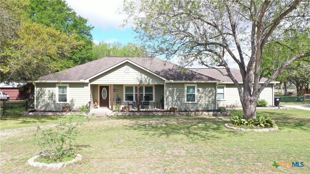 164 Russell Road Victoria, TX 77904 - Photo 9 of 48