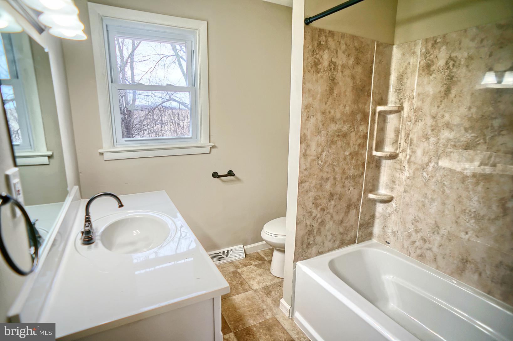 1086 Letort Road Conestoga, PA 17516 - Photo 7 of 16