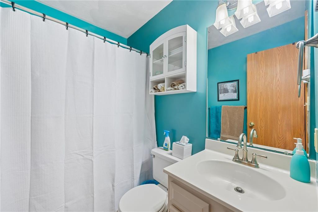 1844 Eagles Ridge Way Hidden Valley, PA 15502 - Photo 15 of 33