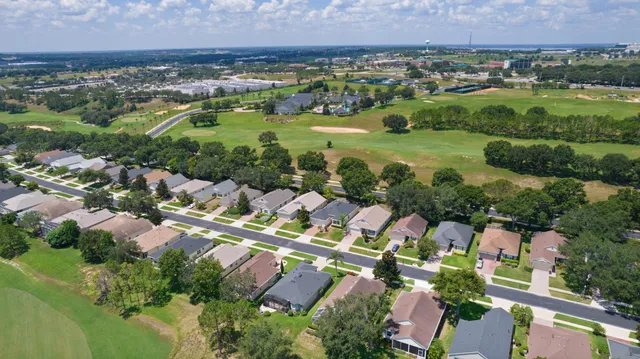 $374,900 | 1083 Mesa Verde Court, Clermont, FL 34711