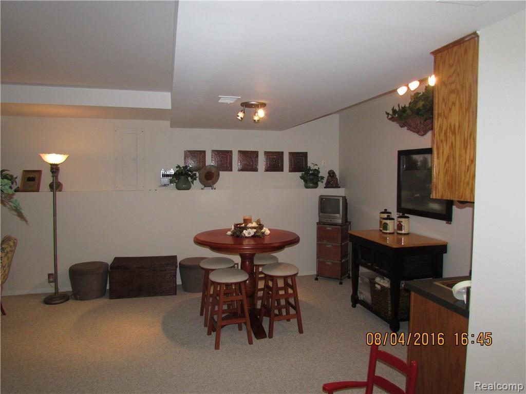 2595 Walton Blvd. Rochester, MI 48309 - Photo 24 of 43 IMG_1306.JPG