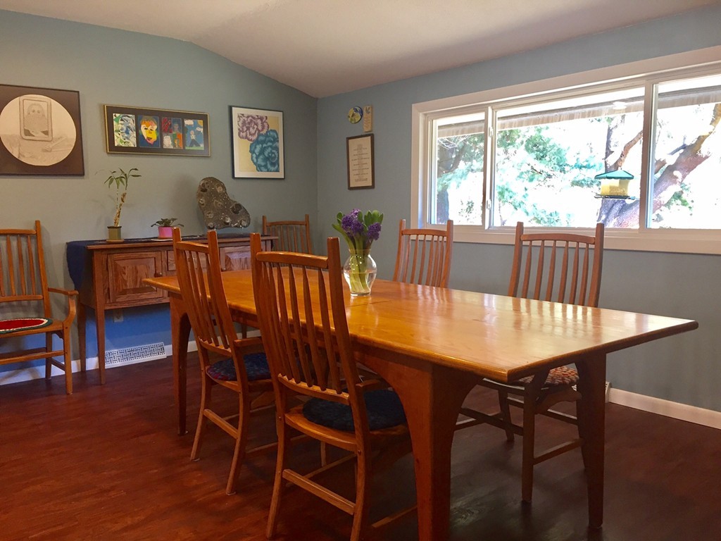 45 Chapel Road Amherst, MA 01002 - Photo 9 of 27