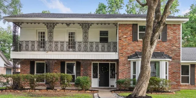 $2,950 | 326 Bayou View Drive, El Lago, TX 77586