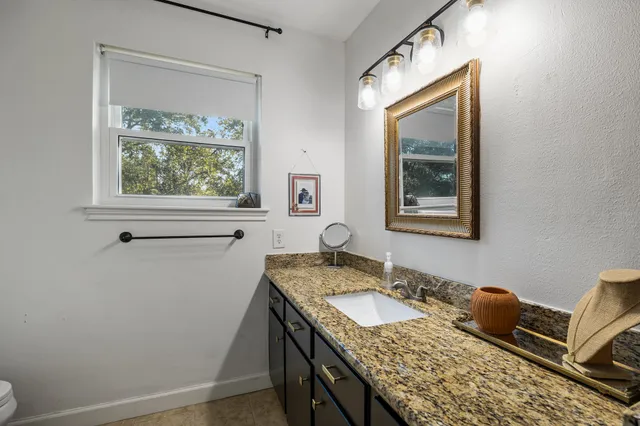 $2,950 | 326 Bayou View Drive, El Lago, TX 77586