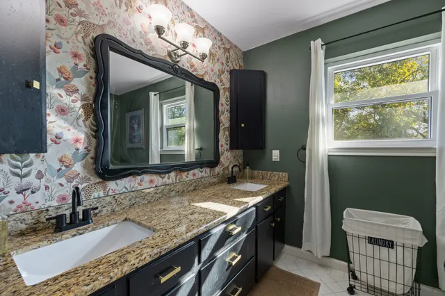 $2,950 | 326 Bayou View Drive, El Lago, TX 77586