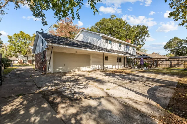 $2,950 | 326 Bayou View Drive, El Lago, TX 77586