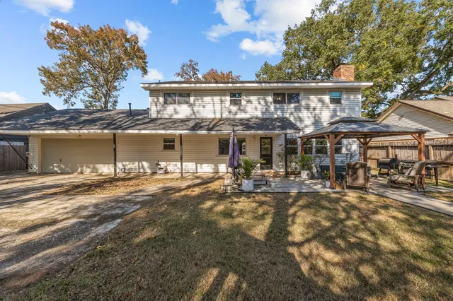 $2,950 | 326 Bayou View Drive, El Lago, TX 77586