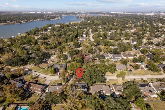 $2,950 | 326 Bayou View Drive, El Lago, TX 77586