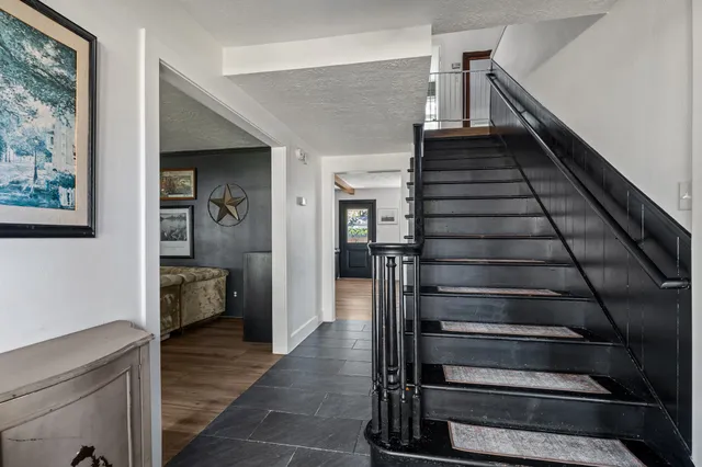 $2,950 | 326 Bayou View Drive, El Lago, TX 77586