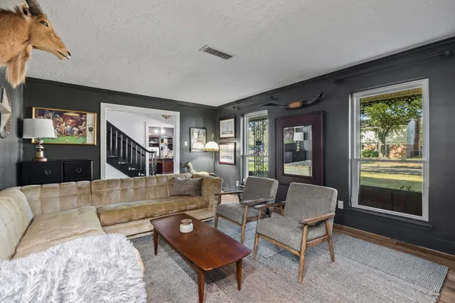 $2,950 | 326 Bayou View Drive, El Lago, TX 77586