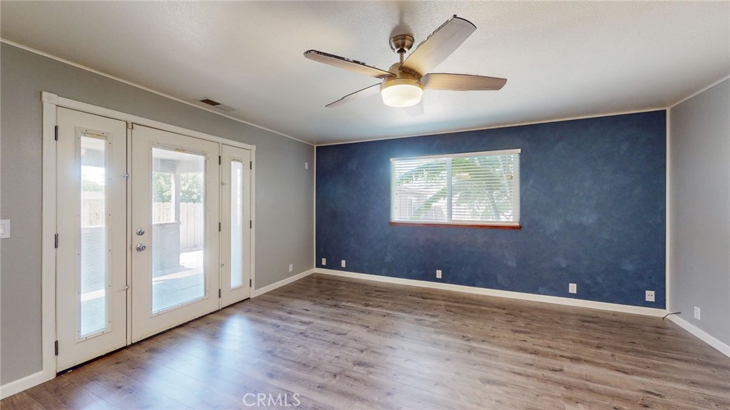 218 7th Street Orland, CA 95963 - Photo 15 of 38 Primary Bedroom, door to patio