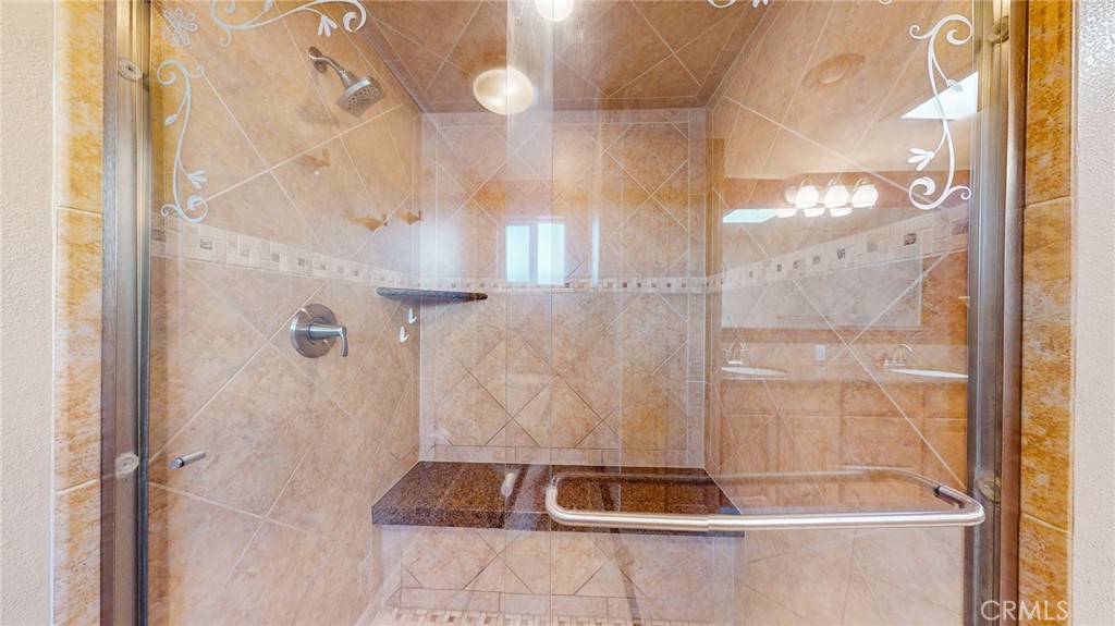 218 7th Street Orland, CA 95963 - Photo 17 of 38 spacious & beautifyl shower-primary
