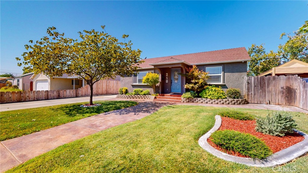 218 7th Street Orland, CA 95963 - Photo 3 of 38 Front yard