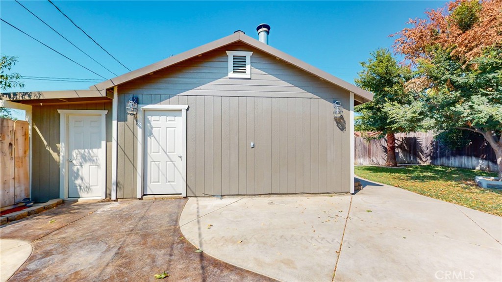 218 7th Street Orland, CA 95963 - Photo 33 of 38 Garage from backyard side