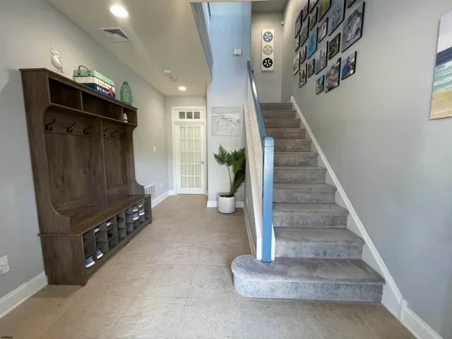 a view of entryway and hall