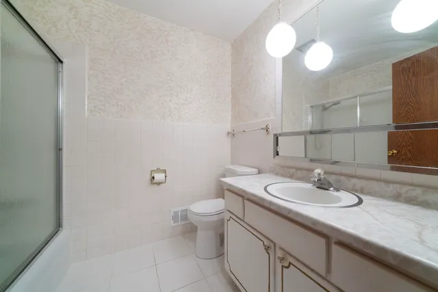 $235,000 | 1032 Pine Valley Drive, Rockford, IL 61107