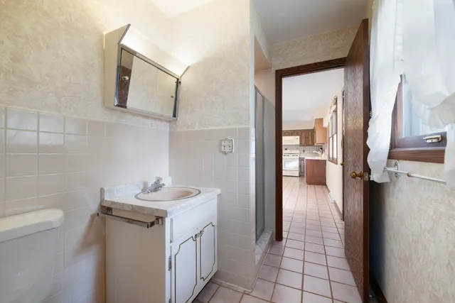 $235,000 | 1032 Pine Valley Drive, Rockford, IL 61107