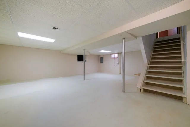 $235,000 | 1032 Pine Valley Drive, Rockford, IL 61107