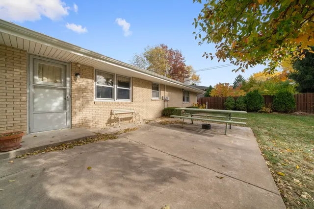 $235,000 | 1032 Pine Valley Drive, Rockford, IL 61107