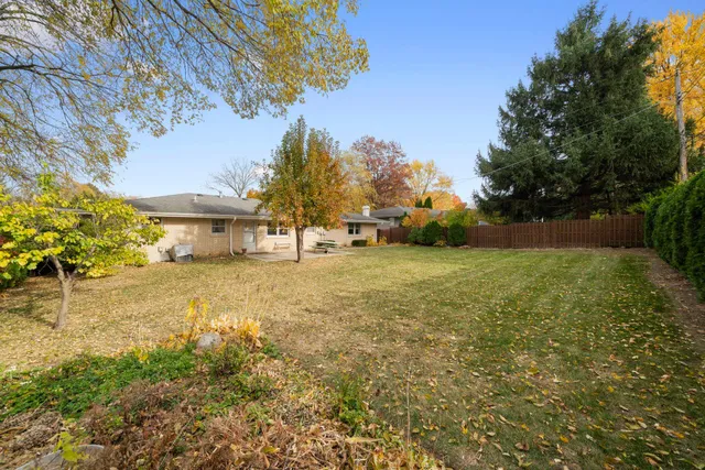 $235,000 | 1032 Pine Valley Drive, Rockford, IL 61107