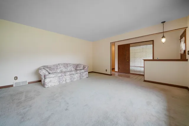 $235,000 | 1032 Pine Valley Drive, Rockford, IL 61107