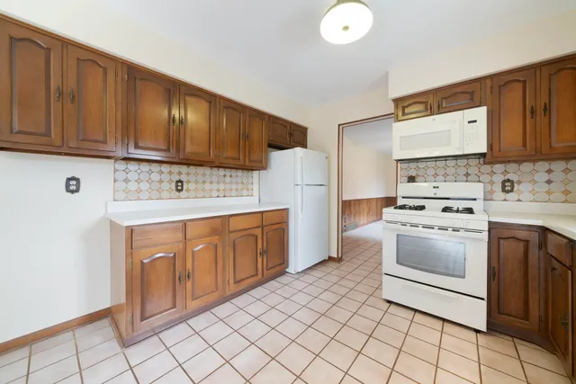 $235,000 | 1032 Pine Valley Drive, Rockford, IL 61107