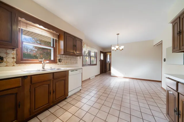 $235,000 | 1032 Pine Valley Drive, Rockford, IL 61107