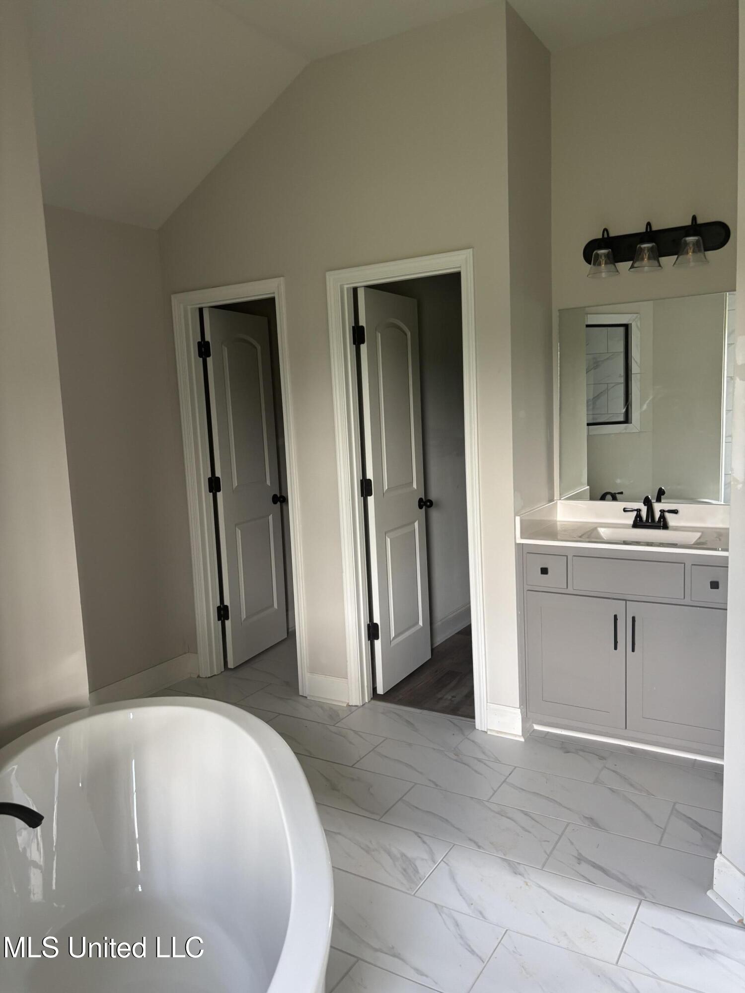 966 Buttermilk Drive Nesbit, MS 38651 - Photo 10 of 18 IMG_2721