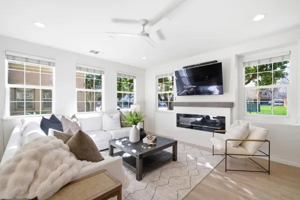 $915,000 | 115 Lusitano Way, Gilroy, CA 95020