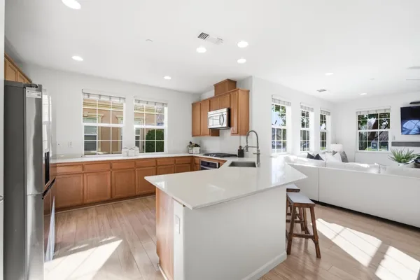 $915,000 | 115 Lusitano Way, Gilroy, CA 95020