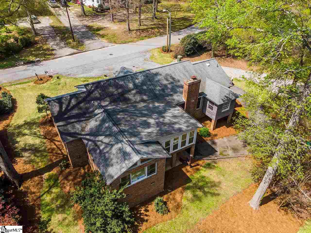 911 Calvert Avenue Clinton, SC 29325 - Photo 3 of 36 Gallery Image 3